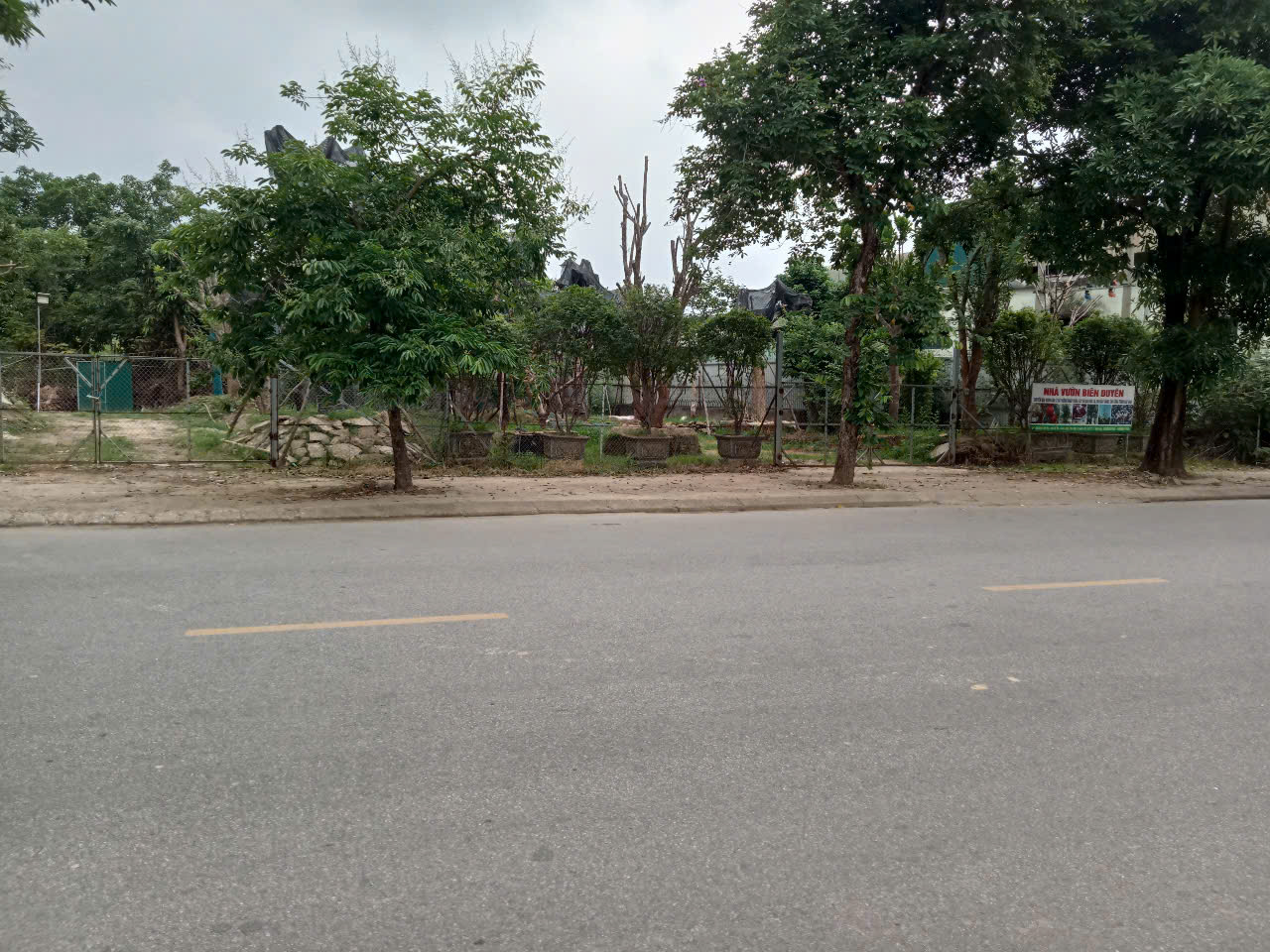 Bán đất mặt đường Cổ bi 238 m2, mặt tiền 9m, giá rẻ kịch sàn 115 triệu/m2 LH: 0981818137