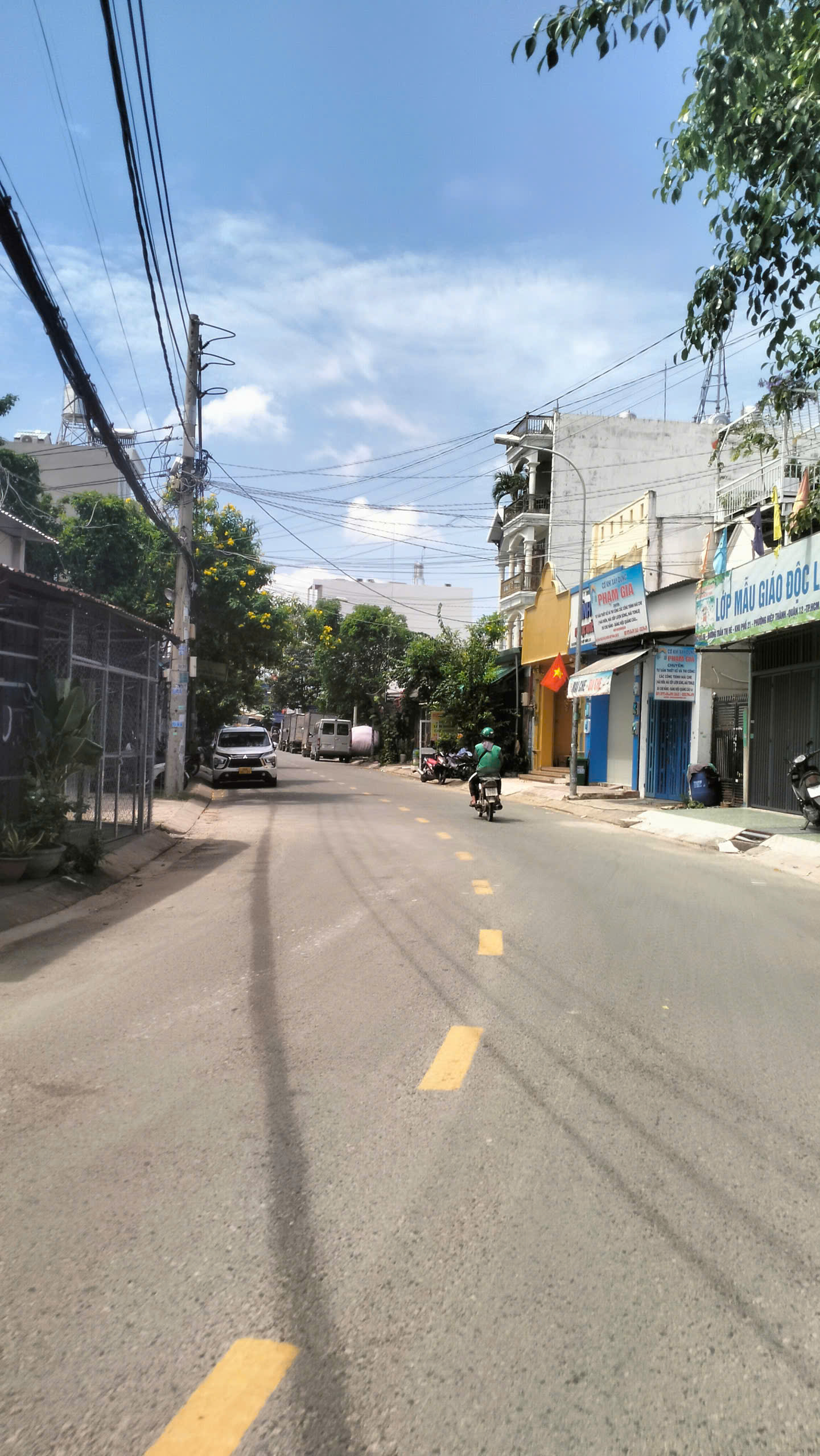 HÀNG HIẾM CÒN XÓT LẠI -120m2 CHỈ 5.x-HẺM XH CHẠY THÔNG- DÒNG TIỀN TỐT- NGAY NGÃ 3 ĐÔNG QUAN