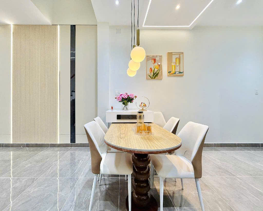 CỰC HIẾM NHÀ 100m2- HXH TRÁNH CHẠY THÔNG - SÁT MẶT TIỀN TRẦN THỊ NĂM. NHỈNH 4T