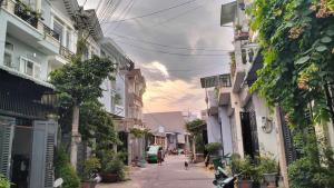 HXH 6m - SỔ ĐẸP- KHU NHÀ LẦU- GẦN UB TÂN CHÁNH HIỆP