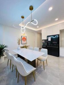 *DÌ NĂM BÁN NHÀ 65m2-*2T750- HẺM THÔNG THOÁNG**NGAY LÊ VĂN KHƯƠNG TRẦN THỊ CỜ