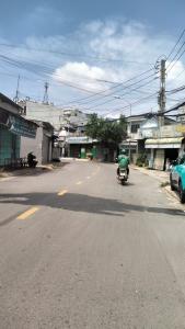 DIỆN TÍCH 90m2- 1 TRỤC NGẮN RA ĐƯỜNG LỚN- XE HƠI CHẠY THÔNG- NGAY NGUYỄN ẢNH THỦ- CHỈ 4.x