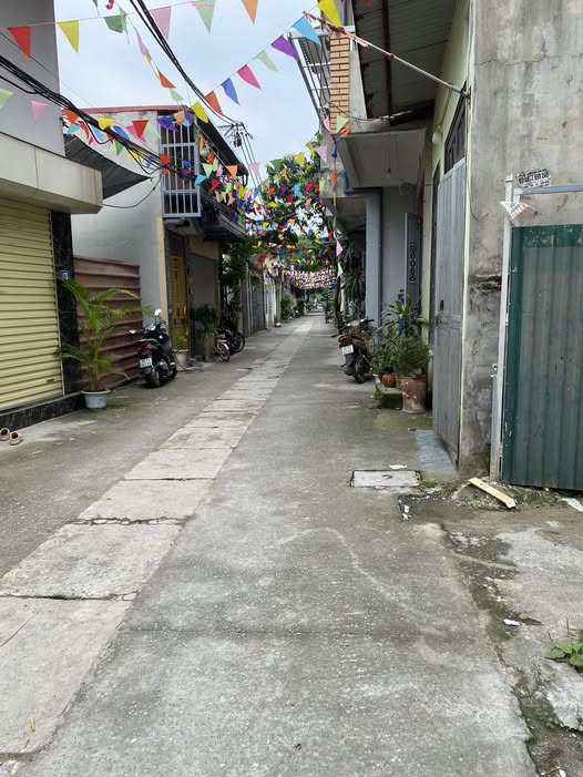 Bán nhà Dương Nội Hà Đông DT 170m2 nhà cấp 4 mặt tiền 5,5m 5 tỷ.