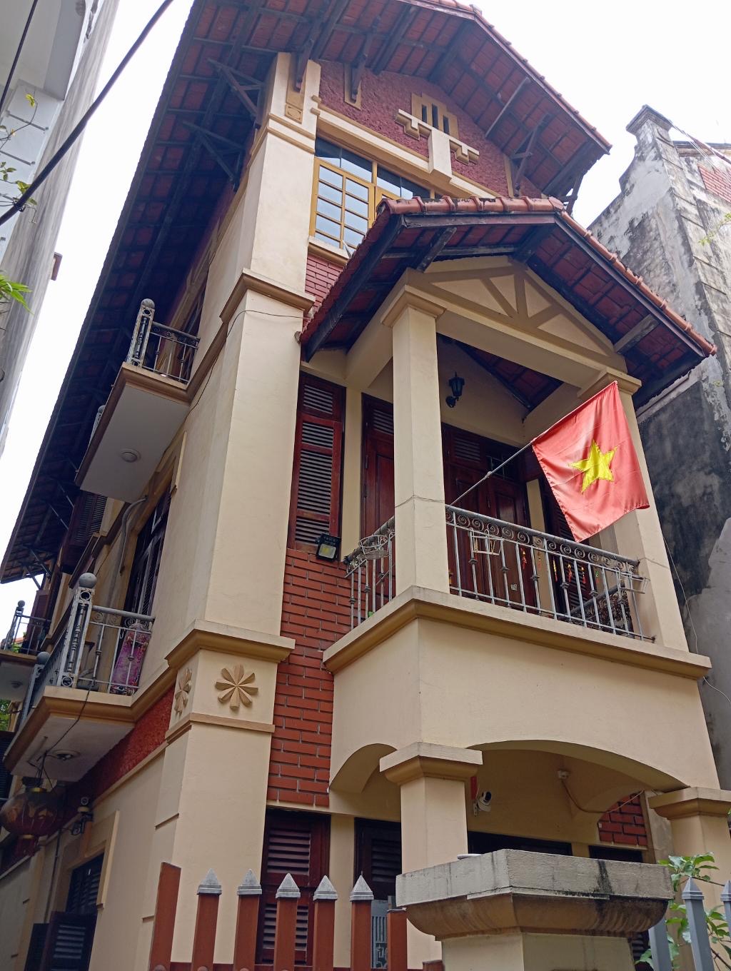 Bán nhà Biệt thự đẹp Ngô Quyền khu cán bộ về hưu 100m_3 tầng nhỉnh 16 tỷ