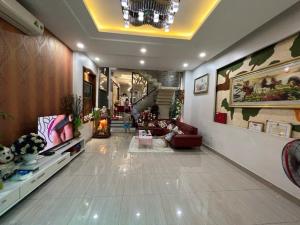 GIẢM 500TR - NHÀ 4 LẦU-HẺM XE HƠI THÔNG-NGAY VẠN PHÚC CITY - DT: 100M2 (5x20)-CHỈ CÒN NHỈNH 11 TỶ