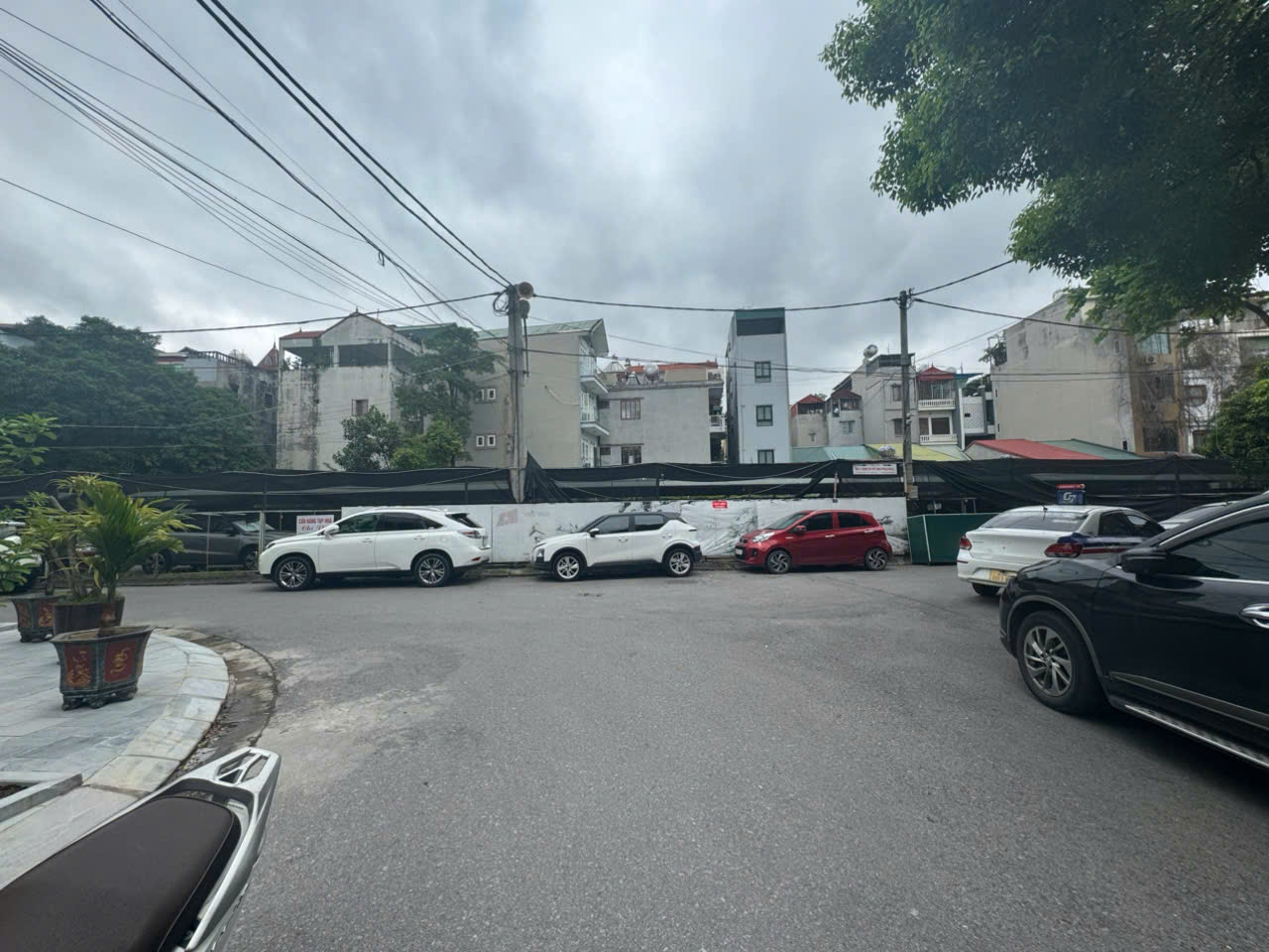 Bán nhà 4 tầng phố Hoa Lâm – Long Biên – ô tô đỗ cửa – sổ đỏ chính chủ