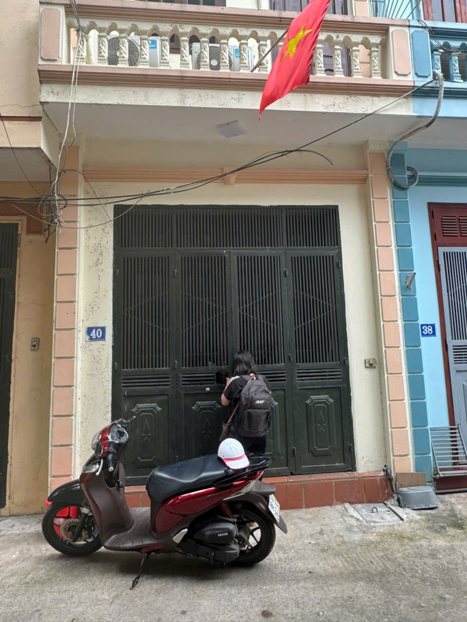 Bán nhà 4 tầng phố Hoa Lâm – Long Biên – ô tô đỗ cửa – sổ đỏ chính chủ