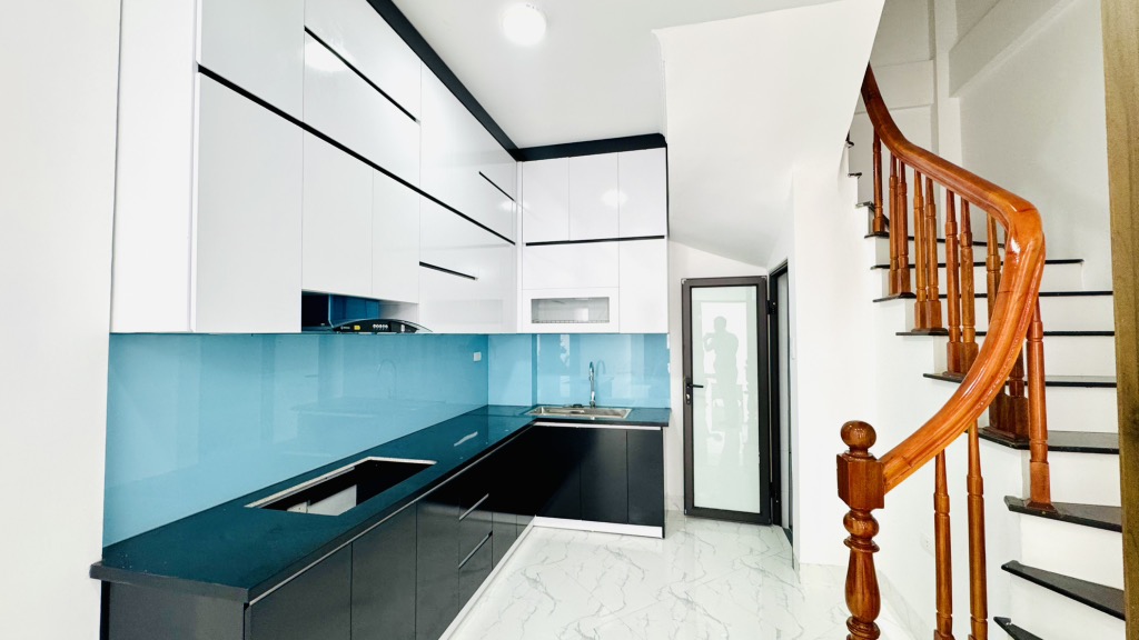 Bán nhà Phúc Đồng Long Biên – 42m² x 5 tầng – nhà mới – giá nhỉnh 6 tỷ