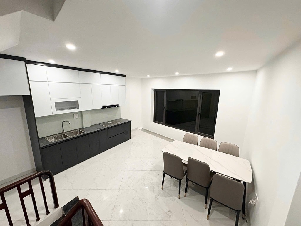 Bán nhà đẹp Phúc Đồng – Long Biên | 6 tầng – mặt tiền 4.5m – full nội thất – pháp lý rõ ràng