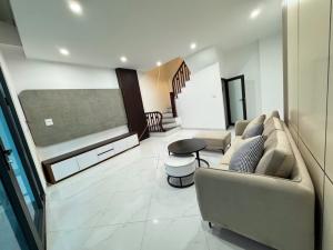 Bán nhà đẹp Phúc Đồng – Long Biên | 6 tầng – mặt tiền 4.5m – full nội thất – pháp lý rõ ràng