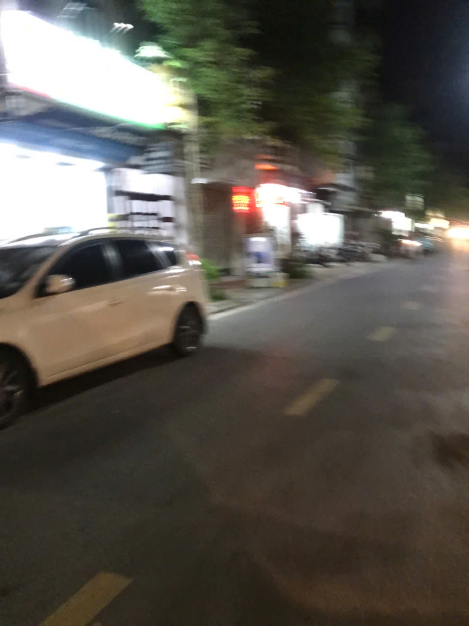 ĐỐI DIỆN VIỆT BA, ĐÔ THỊ PHÁP VÂN 70m2, MẶT TIỀN 7m, Ô TÔ TRÁNH CHỈ NHỈNH 3 TỶ.