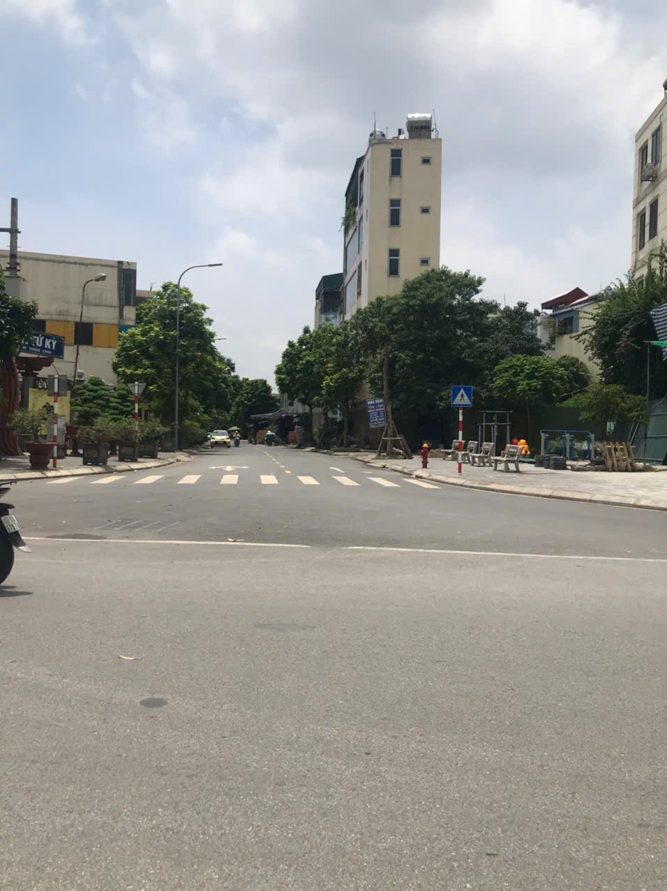 NGỌC HỒI  KINH DOANH Ô TÔ TẢI TRÁNH , ĐỖ MẶT TIỀN KHỦNG 6,5m DIỆN TÍCH 75m . 3 MẶT THOÁNG VĨNH VIỄN