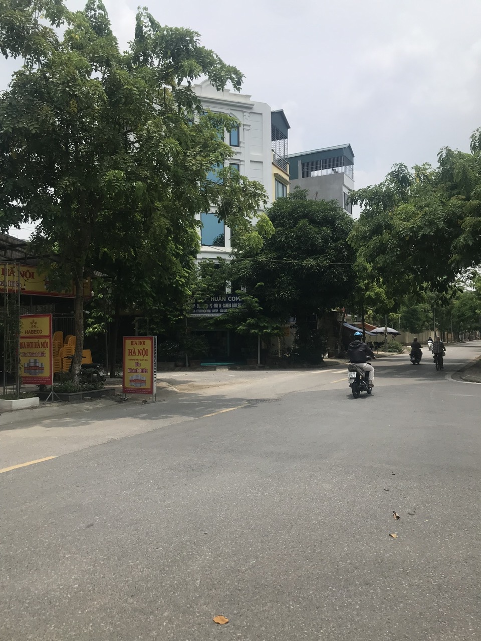 TRUNG TÂM HUYỆN THANH TRÌ Ô TÔ TẢI TRÁNH, ĐỖ CỬA, KINH DOANH, DÒNG TIỀN 25TR/THÁNG 
- 3 THOÁNG