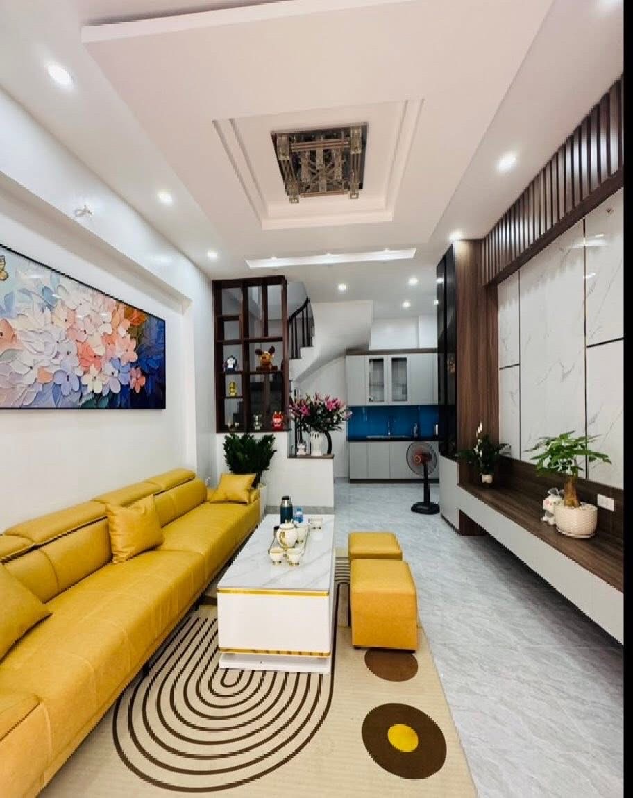 TRUNG TÂM HUYỆN THANH TRÌ Ô TÔ TẢI TRÁNH, ĐỖ CỬA, KINH DOANH, DÒNG TIỀN 25TR/THÁNG 
- 3 THOÁNG