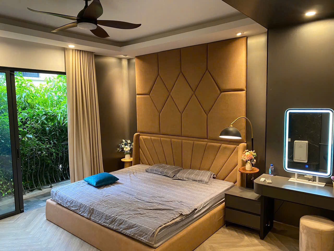 TRUNG TÂM PHÁP VÂN TRẦN THỦ ĐỘ, BẾN XE NƯỚC NGẦM 2 MẶT THOÁNG VỈA HÈ THÊNH THANG KINH DOANH 50m CHỈ