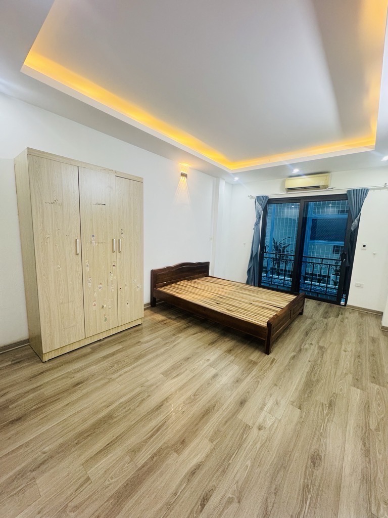 An dương vương 5tầng 6,7tỷ nhà đẹp ở luôn