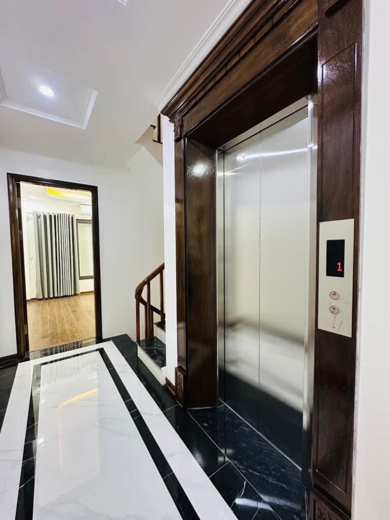 Trung tâm quận, nhà đẹp, giá đẹp