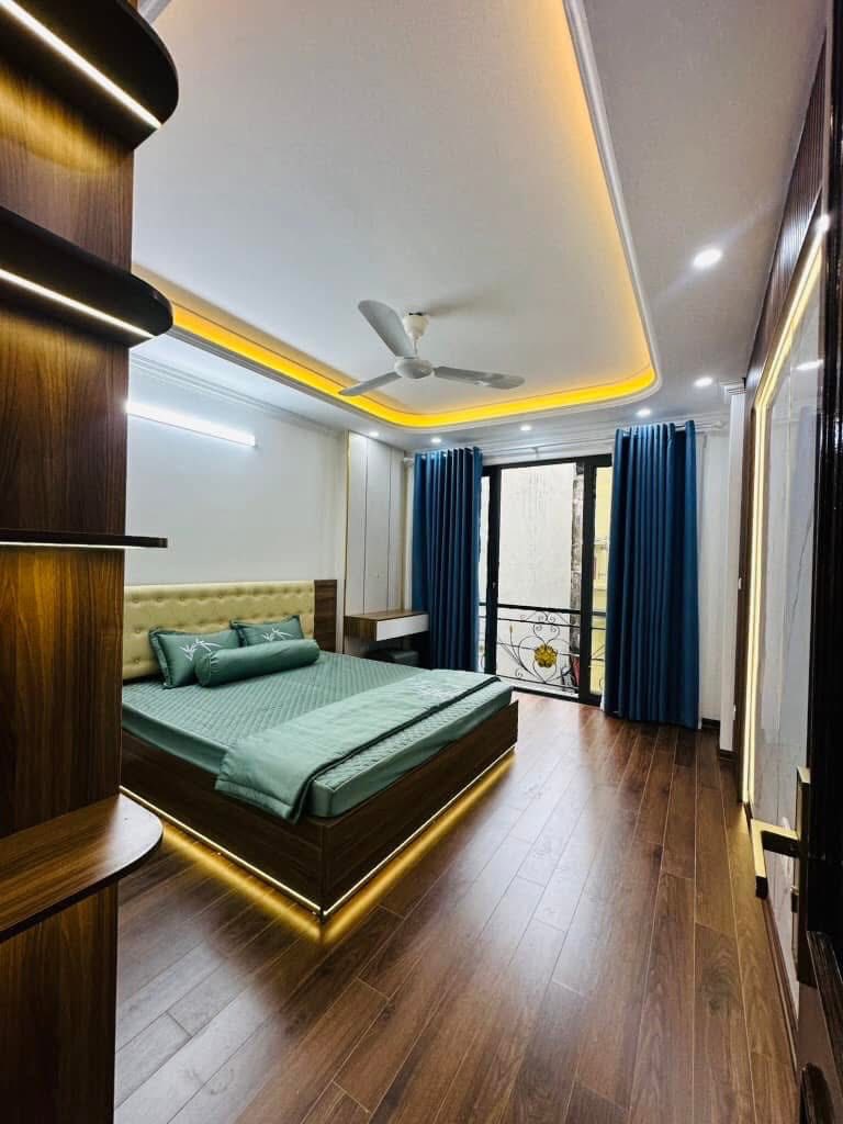 Trung tâm quận, nhà đẹp, giá đẹp