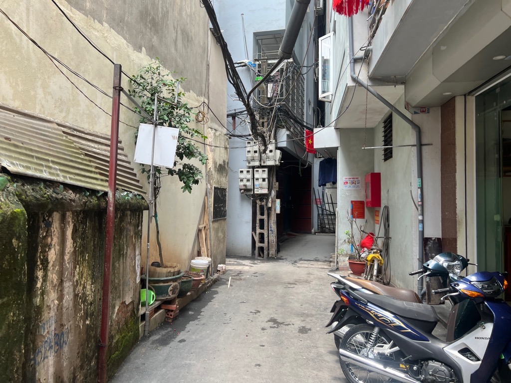 Bán nhà Chùa Láng, nhà dòng tiền, vị trí cực hiếm