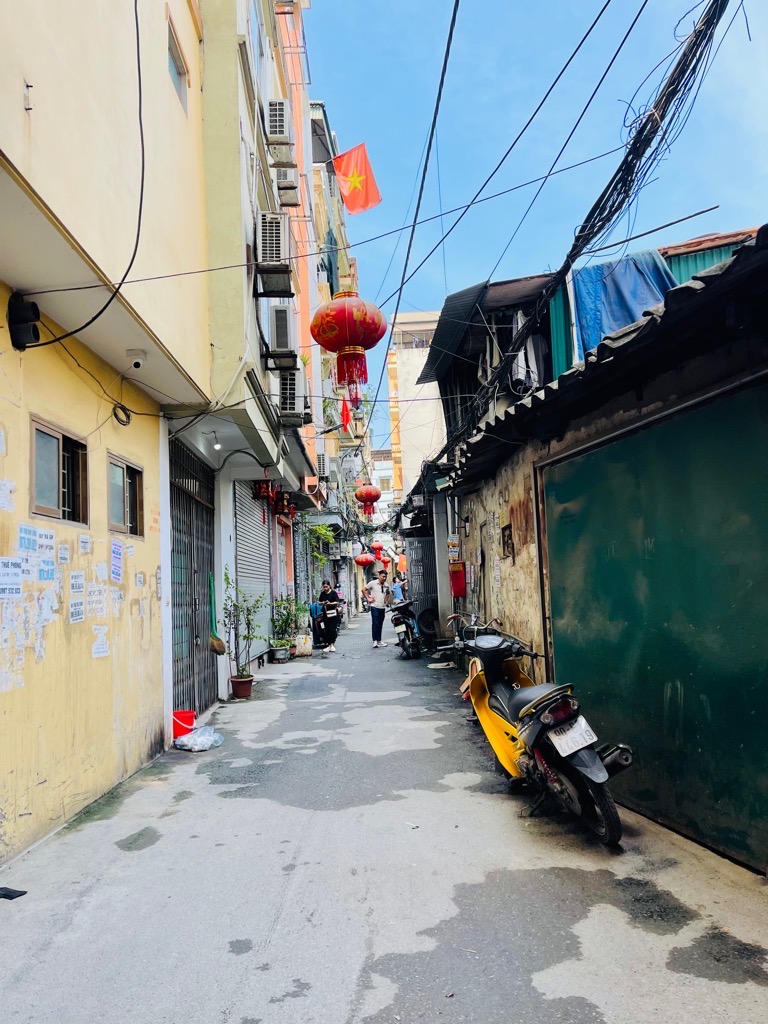 BÁN NHÀ C4 ĐƯỜNG MỄ TRÌ HẠ, NAM TỪ LIÊM - CÁCH ĐƯỜNG Ô TÔ 10M