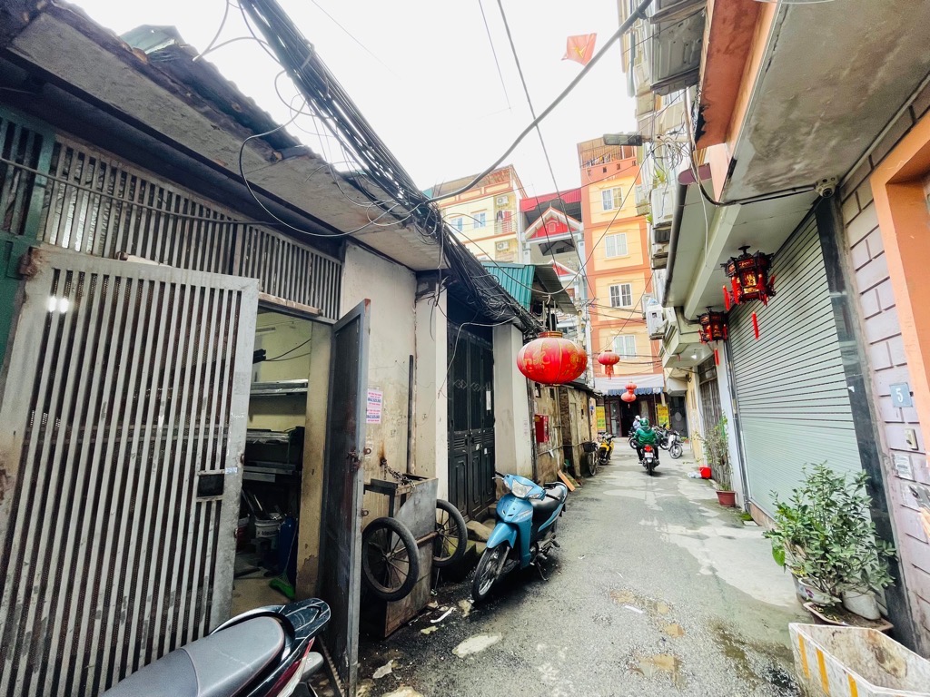 BÁN NHÀ C4 ĐƯỜNG MỄ TRÌ HẠ, NAM TỪ LIÊM - CÁCH ĐƯỜNG Ô TÔ 10M