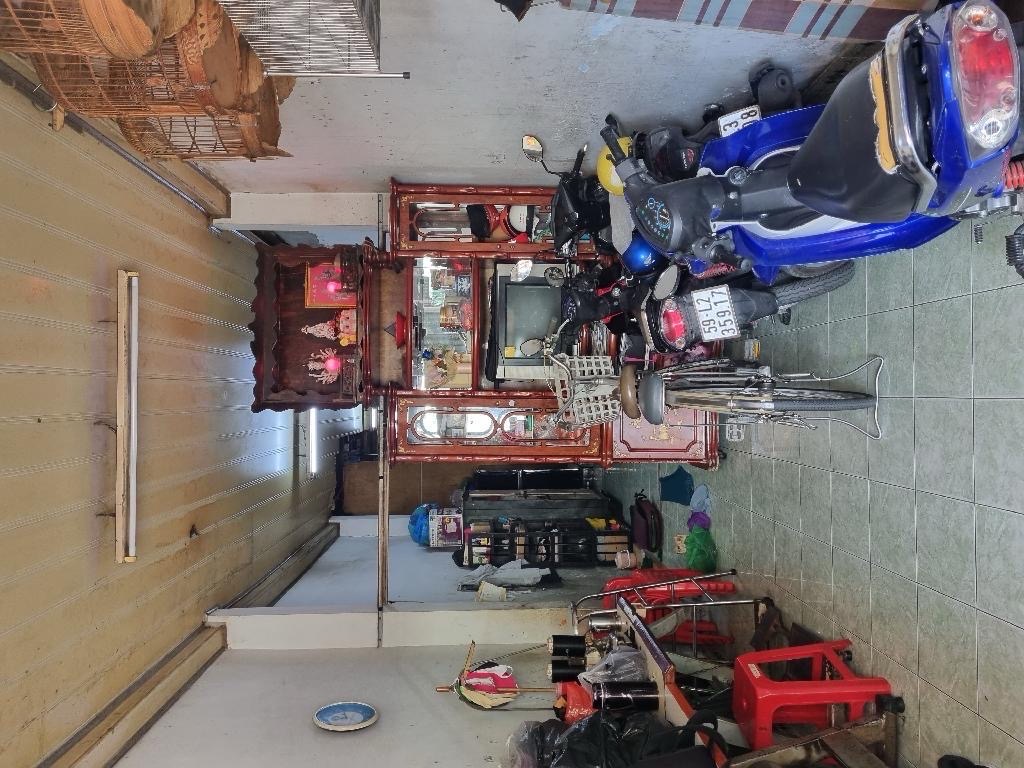 Nhà mặt tiền đường Nguyễn duy f12q8