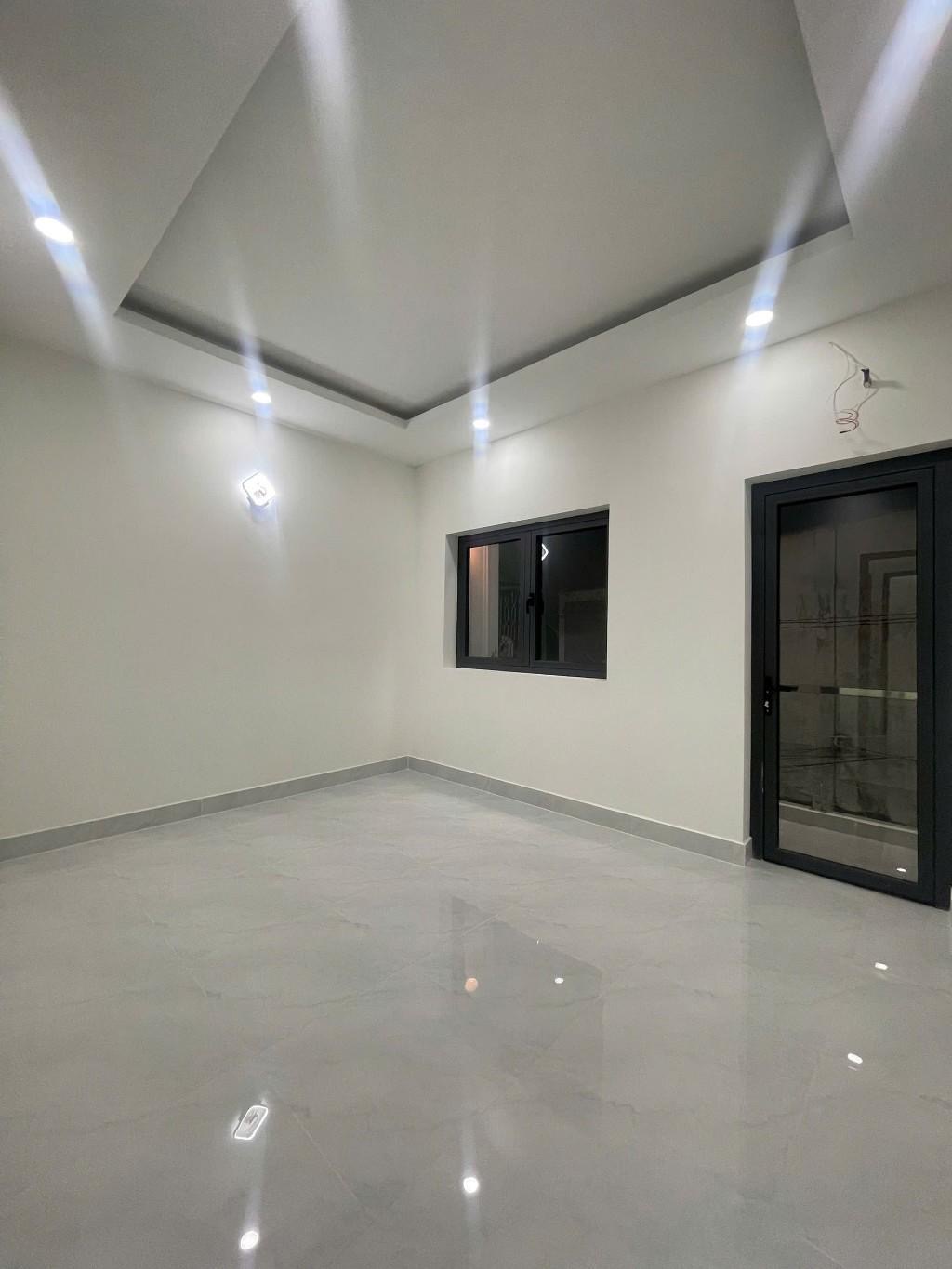 Nhà mới Nguyễn Duy f12q8 nhỉnh 4t