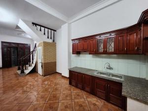 Bán nhà nguyễn chính tân mai 2 thoáng  Cách oto 80m. Nhà dân xây chắc chắn.  Sổ đỏ chính chủ Diện tích 35m2x 4tầng giá 6.85tỷ