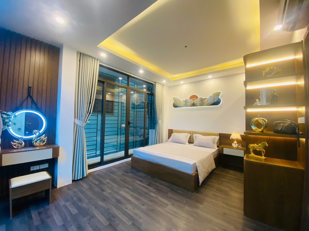 Siêu Phẩm Xuân Thủy Cầu Giấy 33m 5 tầng 9.5 tỷ