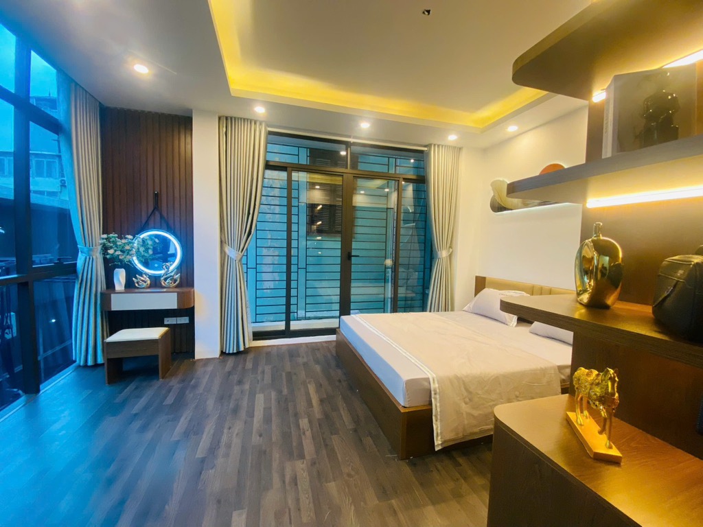 Siêu Phẩm Xuân Thủy Cầu Giấy 33m 5 tầng 9.5 tỷ