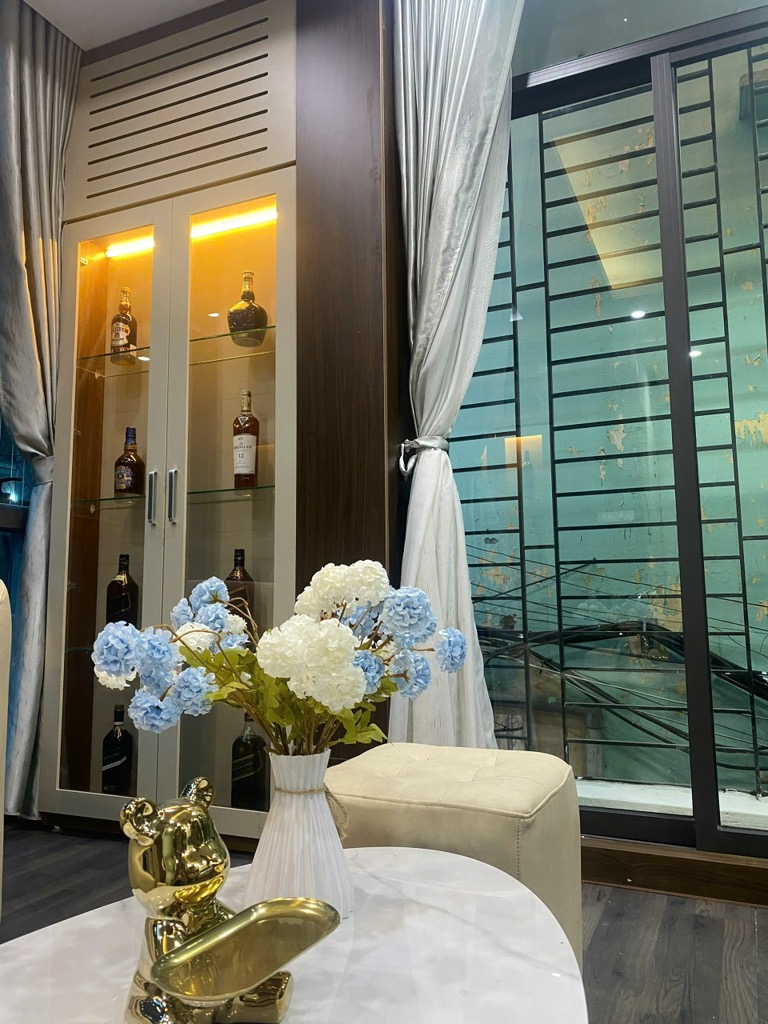 Siêu Phẩm Xuân Thủy Cầu Giấy 33m 5 tầng 9.5 tỷ