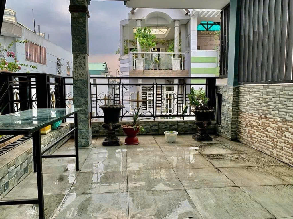 Bán nhà căn hộ dịch vụ Gò Vấp, Hẻm Xe Tải ,4 tầng , 24 phòng, 195m² ,Giá 24 Tỷ TL