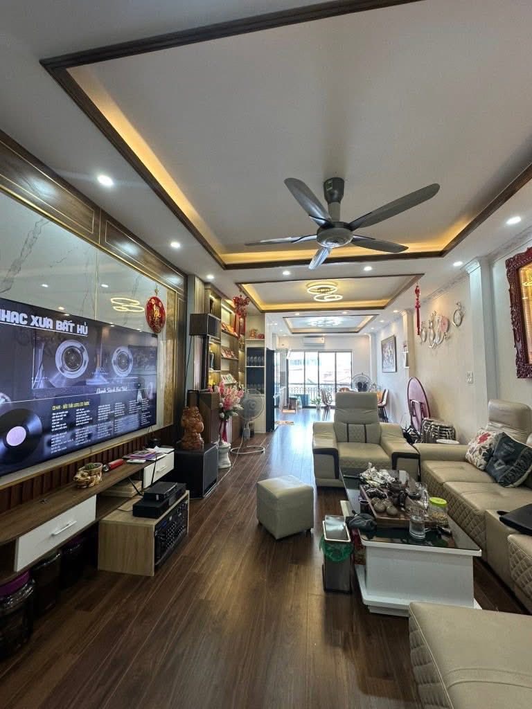 TRUNG TÂM QUẬN HAI HOÀNG MAI - NGÕ NÔNG, RỘNG,THOÁNG, SÂN TRƯỚC NHÀ RỘNG, Ô TÔ, THANG MÁY, FULL NỘI THẤT.