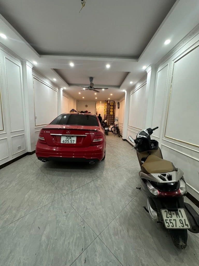 TRUNG TÂM QUẬN HAI HOÀNG MAI - NGÕ NÔNG, RỘNG,THOÁNG, SÂN TRƯỚC NHÀ RỘNG, Ô TÔ, THANG MÁY, FULL NỘI THẤT.