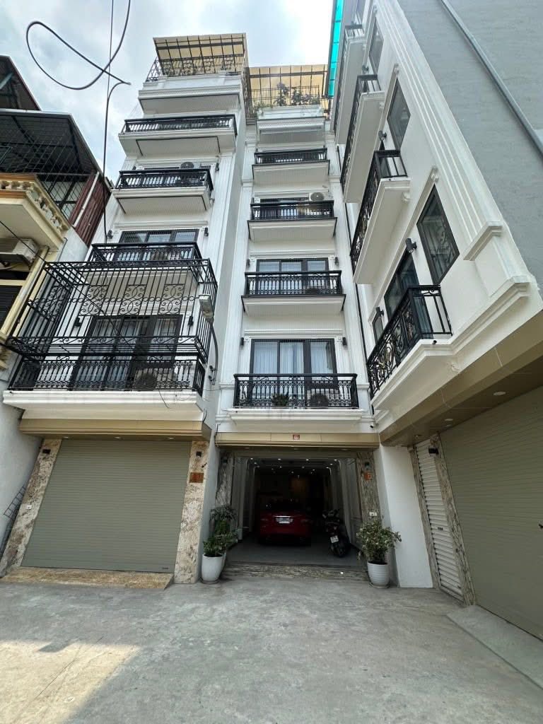 TRUNG TÂM QUẬN HAI HOÀNG MAI - NGÕ NÔNG, RỘNG,THOÁNG, SÂN TRƯỚC NHÀ RỘNG, Ô TÔ, THANG MÁY, FULL NỘI THẤT.