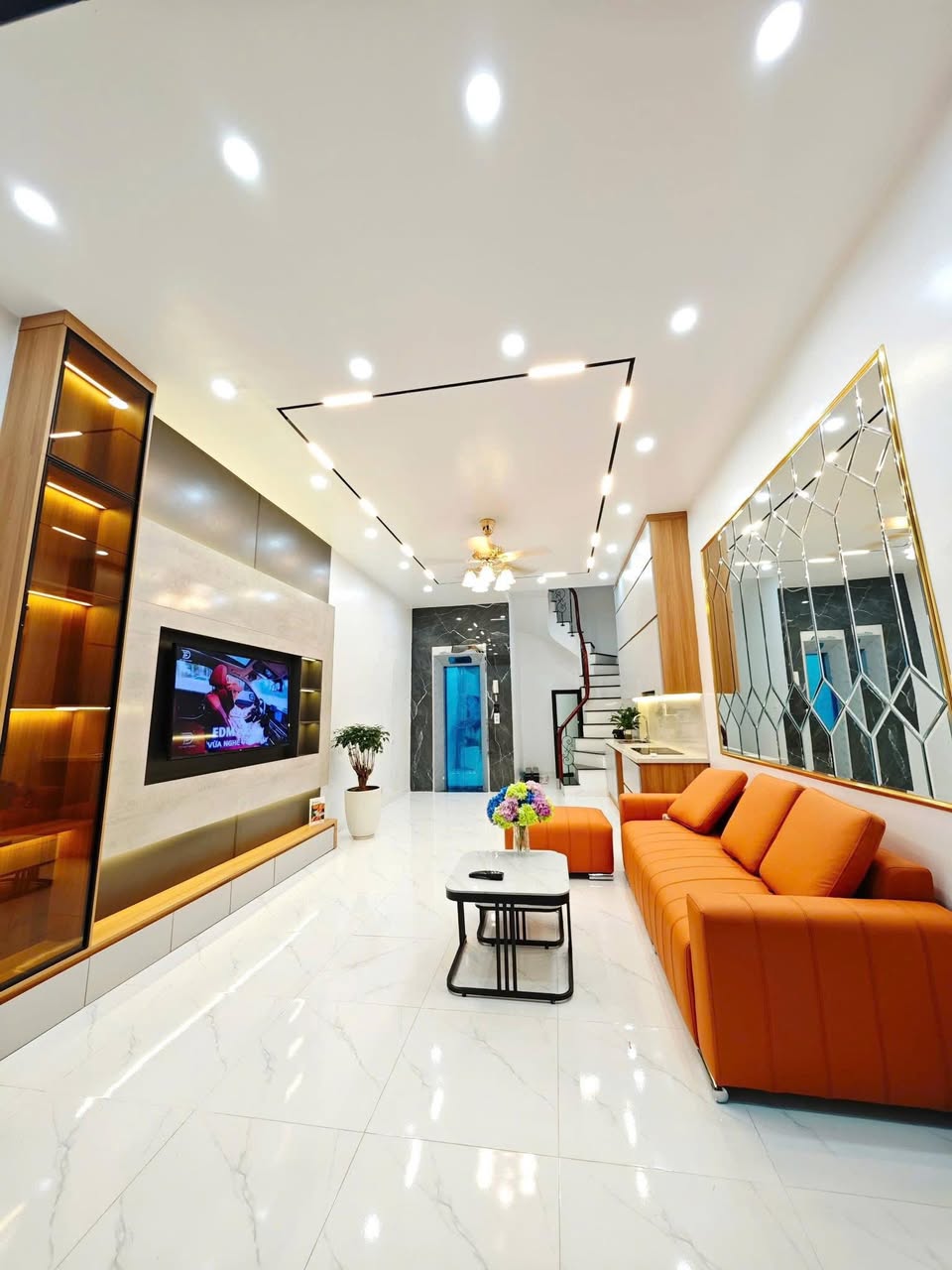 NHỈNH 10 TỶ NHÀ PHỐ TRẦN KHÁT CHÂN - XÂY MỚI - FULL NỘI THẤT