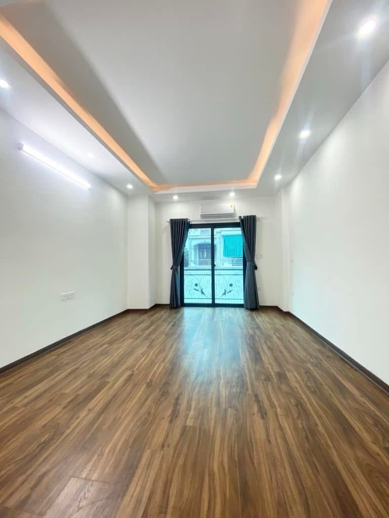 Cần b.á.n nhanh nhà 5 tầng đẹp long lanh sang xịn mịn