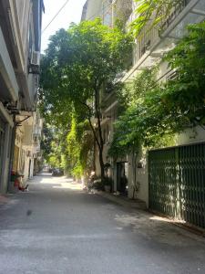 Nghi Tàm phân lô ô tô tránh mặt tiền khủng