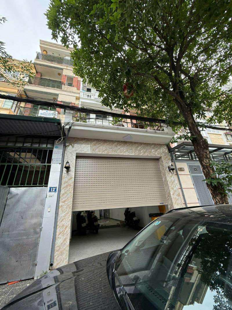 VIP Cầu Giấy - Hai thoáng - Ô tô tránh vỉa hè - Kinh doanh bất chấp các loại hình