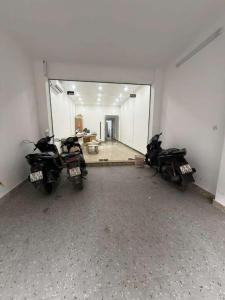 VIP Cầu Giấy - Hai thoáng - Ô tô tránh vỉa hè - Kinh doanh bất chấp các loại hình