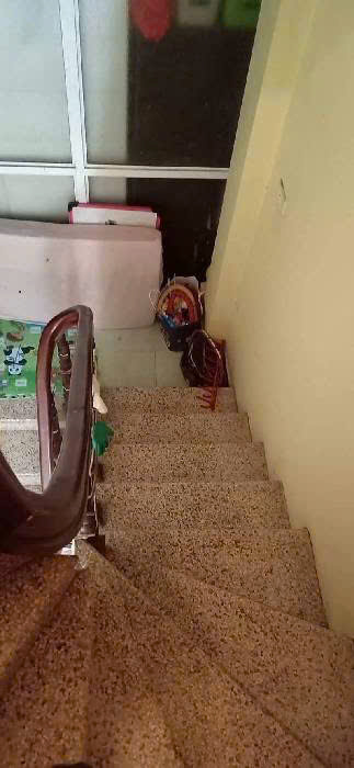 Phúc Lợi nhà dân xây, ngõ 3 gác