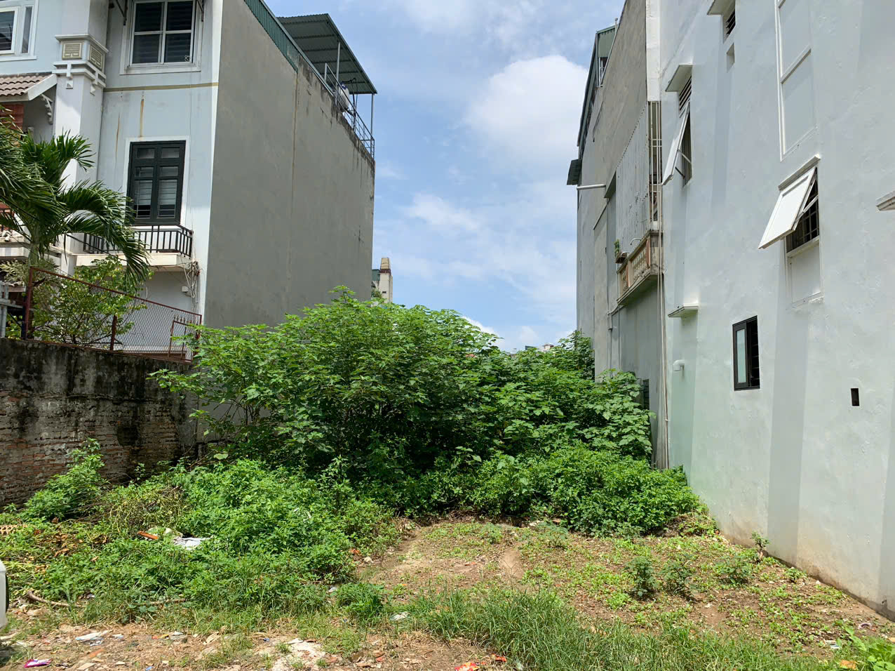 Đức Giang đất nền 200m2 hai mặt tiền trước sau