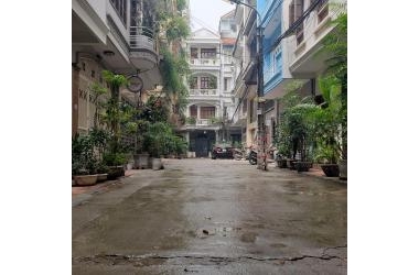 66M2 5 TẦNG MT4.5 TRẦN QUANG DIỆU 12.7 TỶ