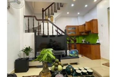 CỰC HIẾM 4 TẦNG Ở SƯỚNG 3PN 2.75TỶ KHƯƠNG TRUNG