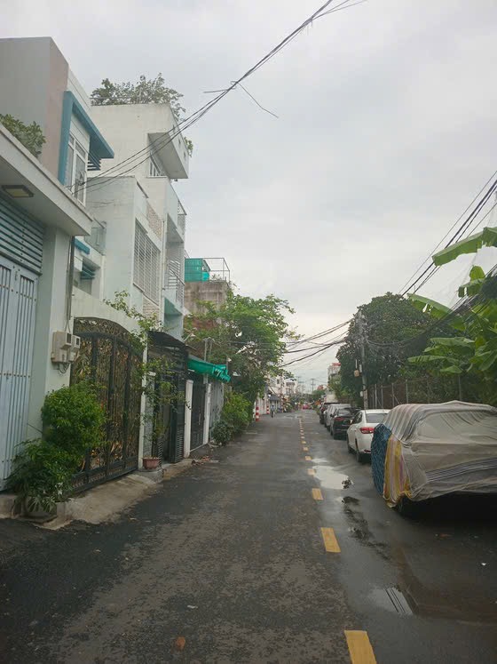 HXH, Nguyễn Văn Cừ, Q5, 2 tầng, 6.9 tỷ