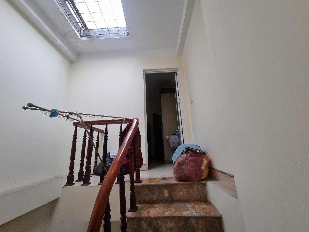 NHÀ MẶT ĐƯỜNG 3 BƯỚC RA TRỤC CHÍNH MINH KHAI