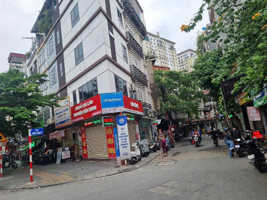 NHÀ MẶT ĐƯỜNG 3 BƯỚC RA TRỤC CHÍNH MINH KHAI