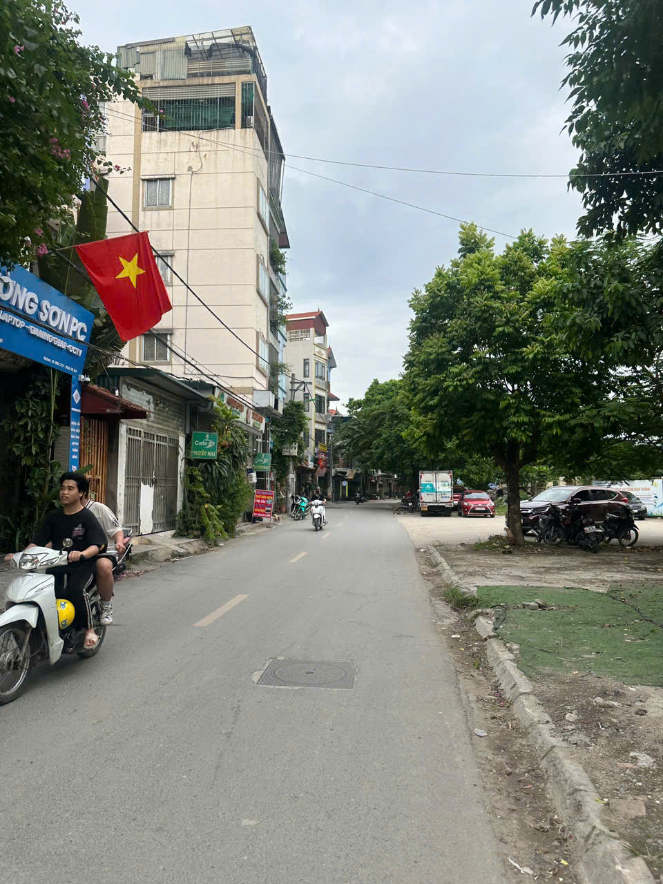 Duy nhất nhà mới xây cầu diễn 32m2 x6 tầng thang máy 4 ngủ chỉ hơn 7 tỷ