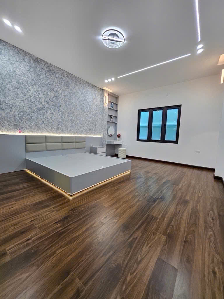 Bán nhà mới xây hồ tùng mậu 37m2 mặt tiền 4m 6 tầng 4 ngủ giá chỉ 9 tỷ