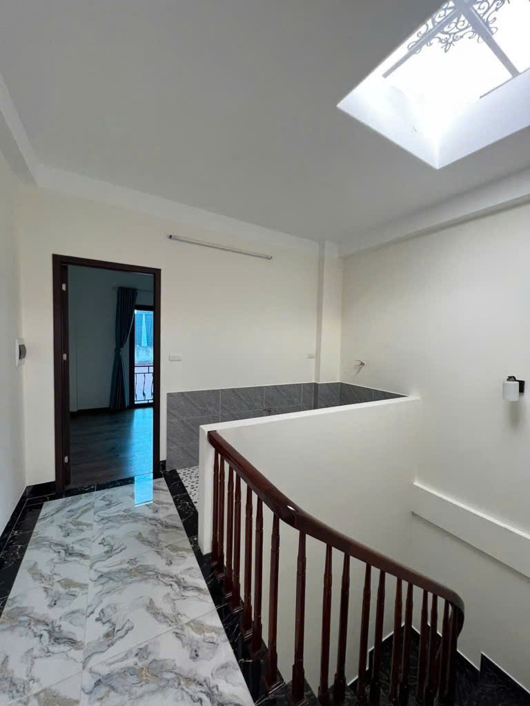 Bán nhà văn tiến dũng 47m2 6 tầng dân xây giá nhỉnh 8 tỷ